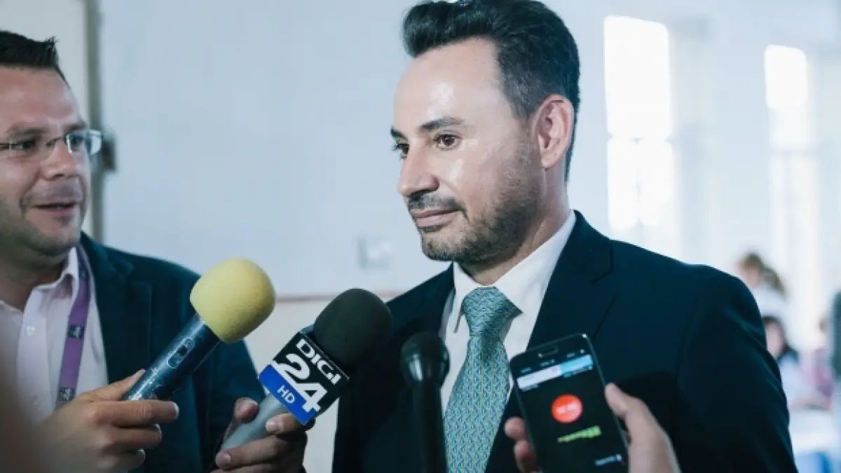 primaria lui gheorghe falca zeci de contracte fara licitatie numai o singura firma a primit 30 de