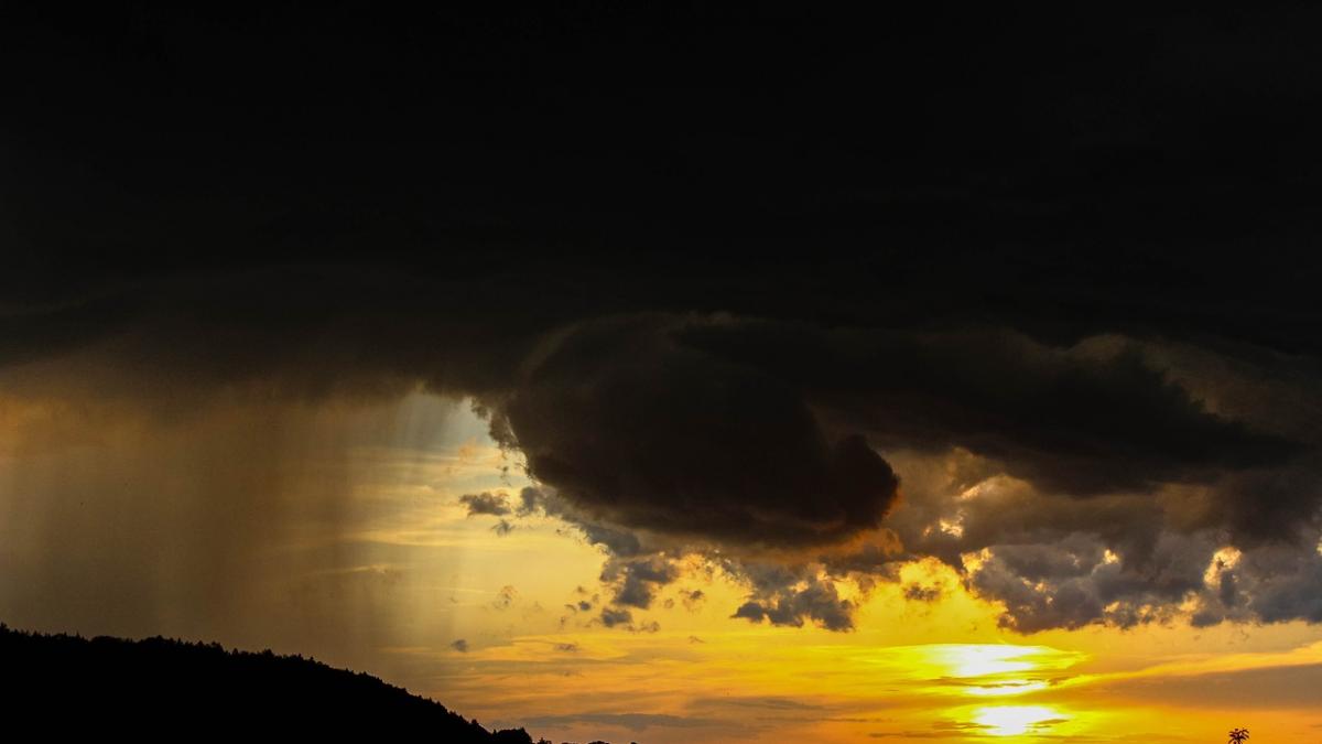 nu scapam de ploi prognoza meteo pentru urmatoarele doua saptamani