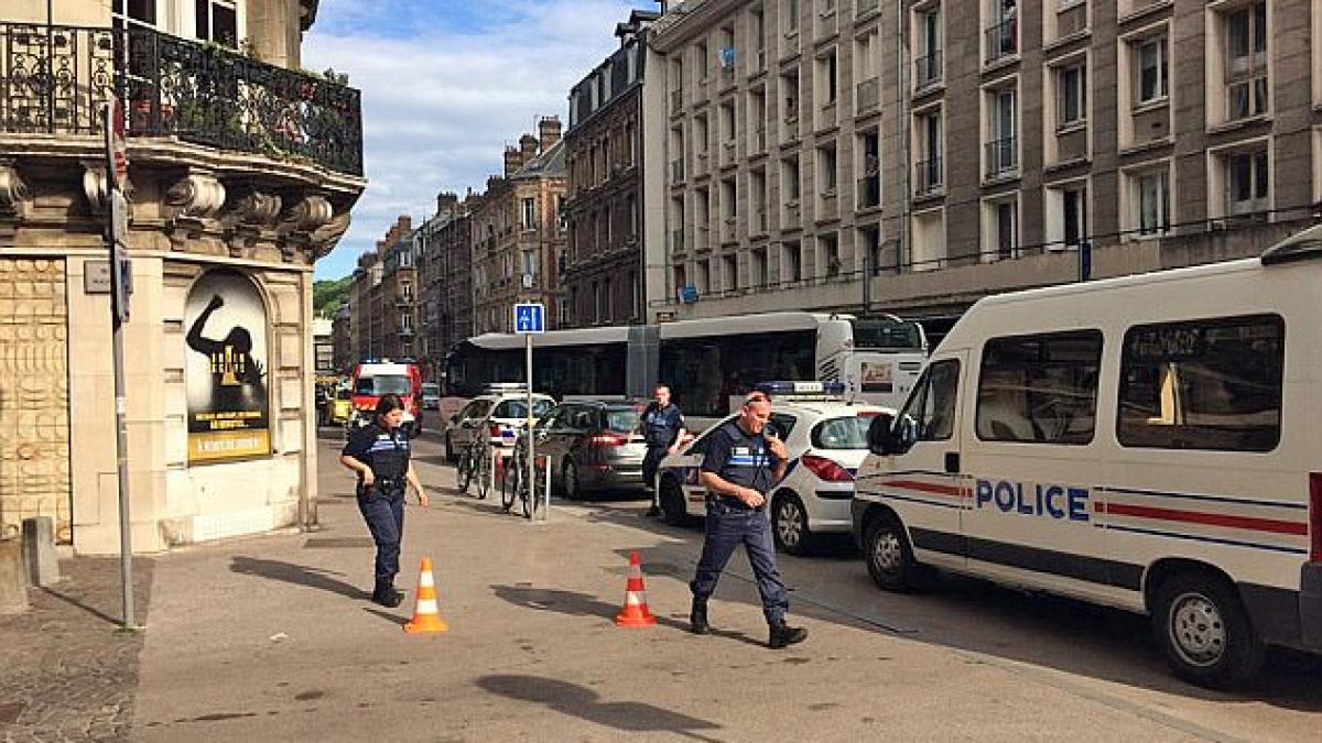 fost presedinte al unui club de fotbal francez injunghiat mortal in plina strada