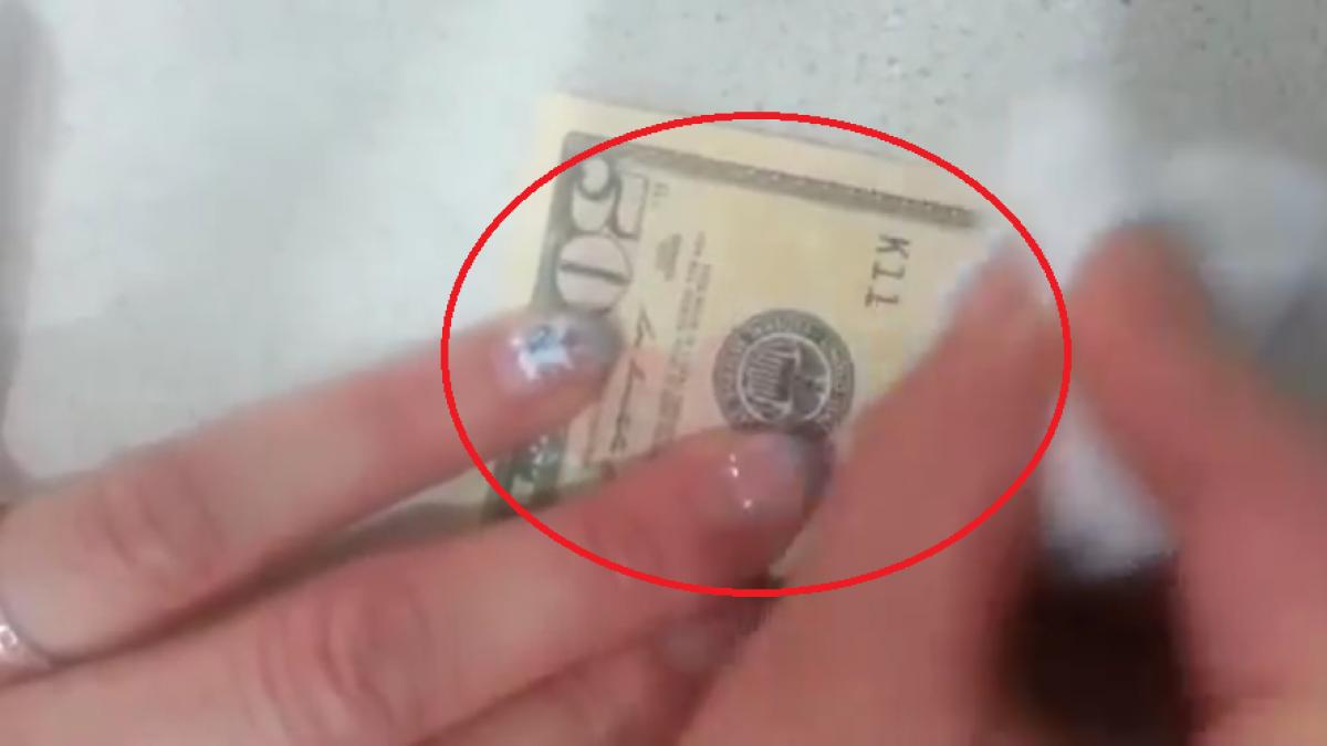 a sters aceasta bancnota cu alcool e socant ceea ce a descoperit video