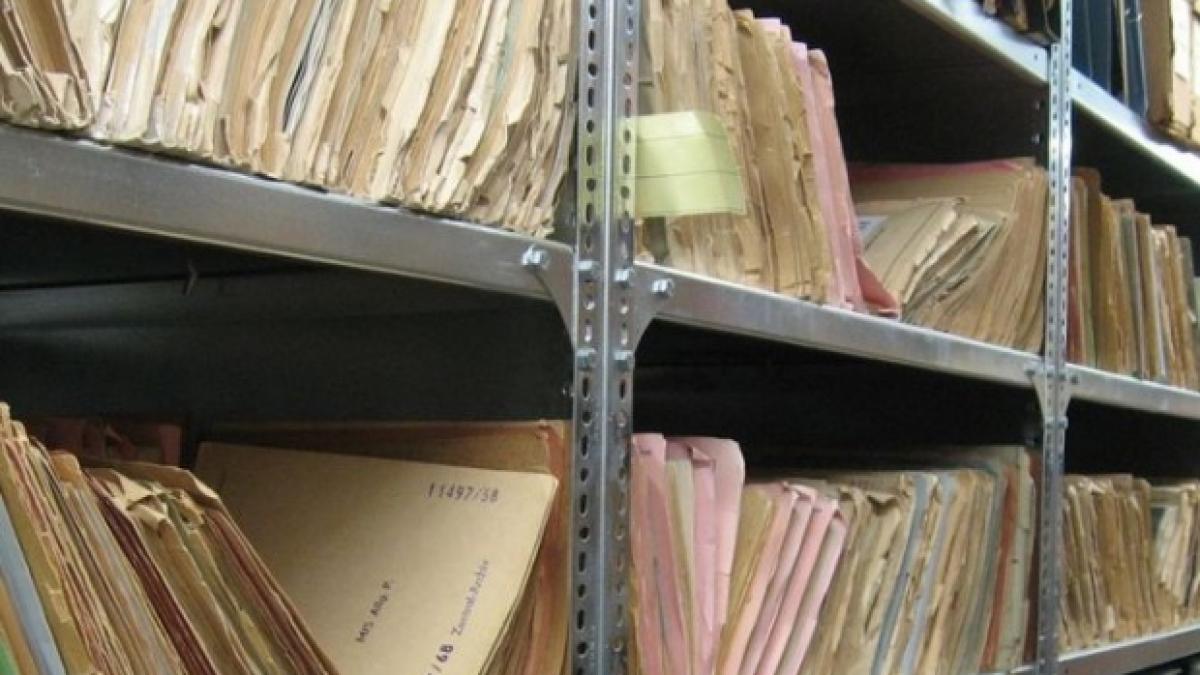 ministrul justitiei voi desecretiza arhiva sipa