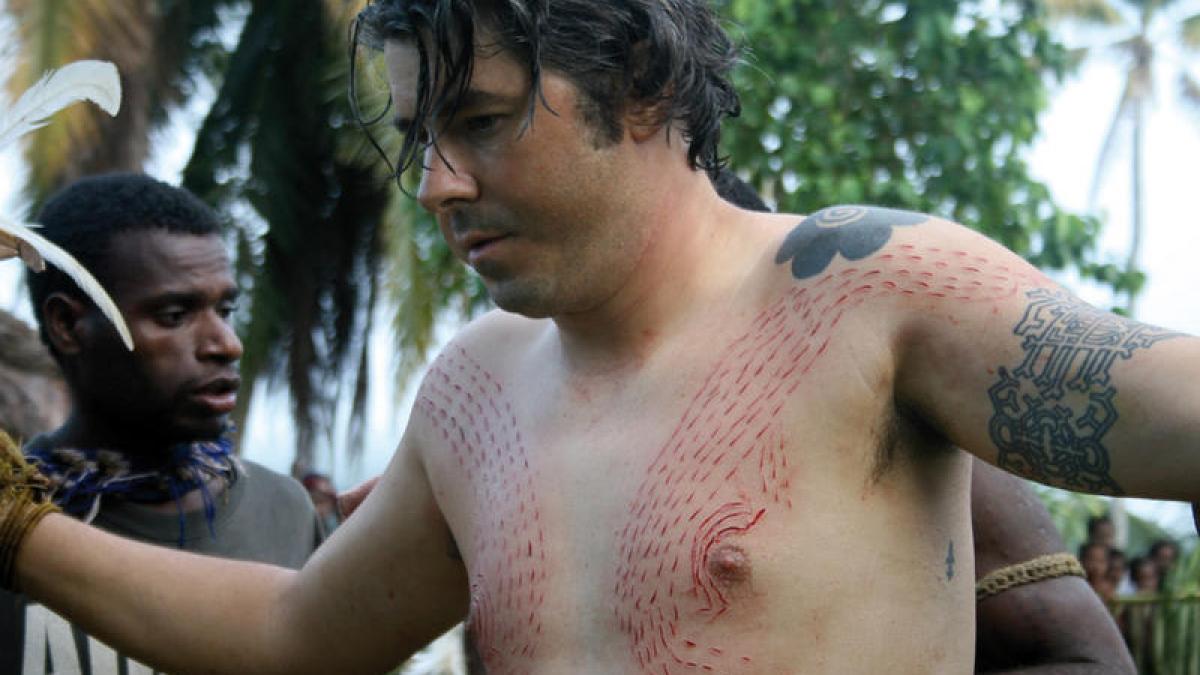 noaptea muzeelor 2017 vanatorul de tatuaje lars krutak vine la noaptea muzeelor