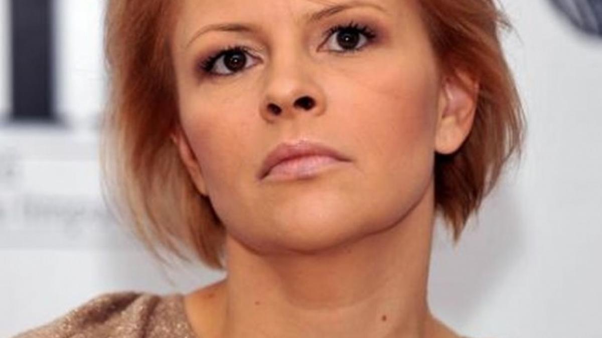 sanda ladosi la un pas de accident cu copiii in masina conduceam cu 130km h cand dintr o data a