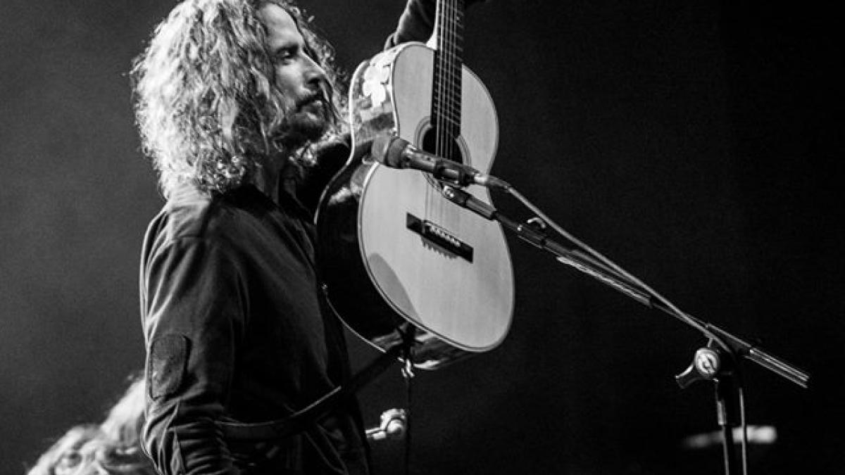 sotia lui chris cornell face dezvaluiri dupa moartea artistului nu si ar lua viata intentionat