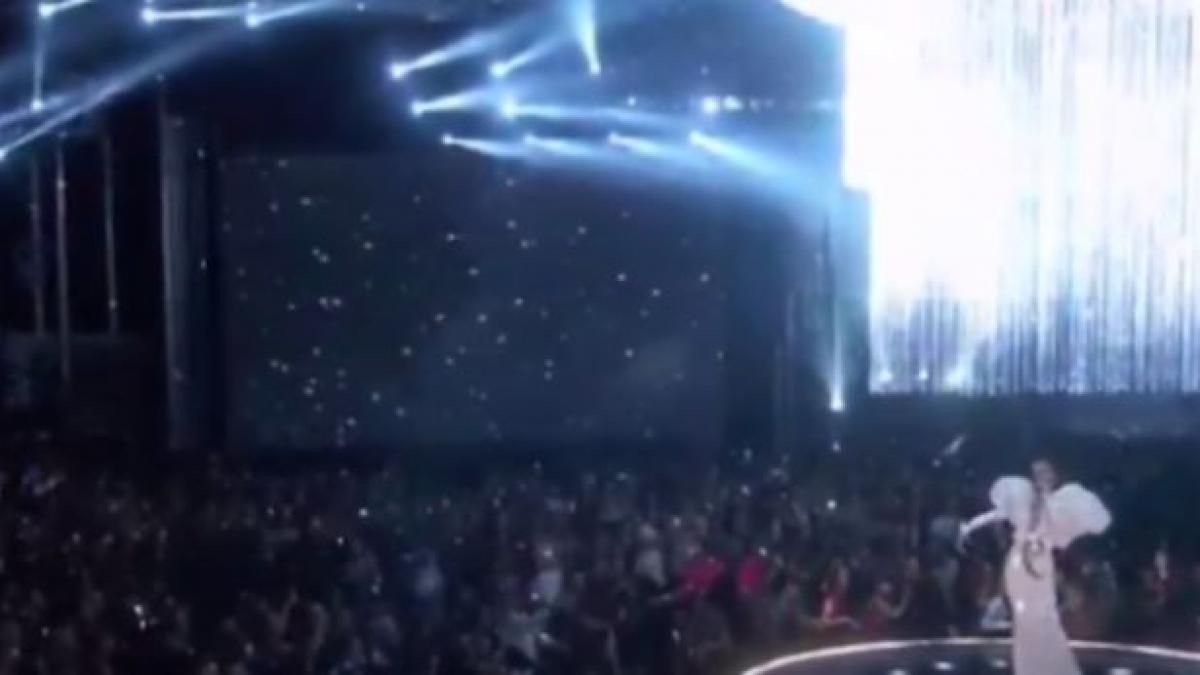 noua versiune a melodiei din titanic dupa 20 de ani celine dion a facut milioane de oameni sa