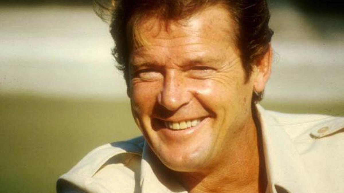 roger moore a murit legendarul actor avea 89 de ani