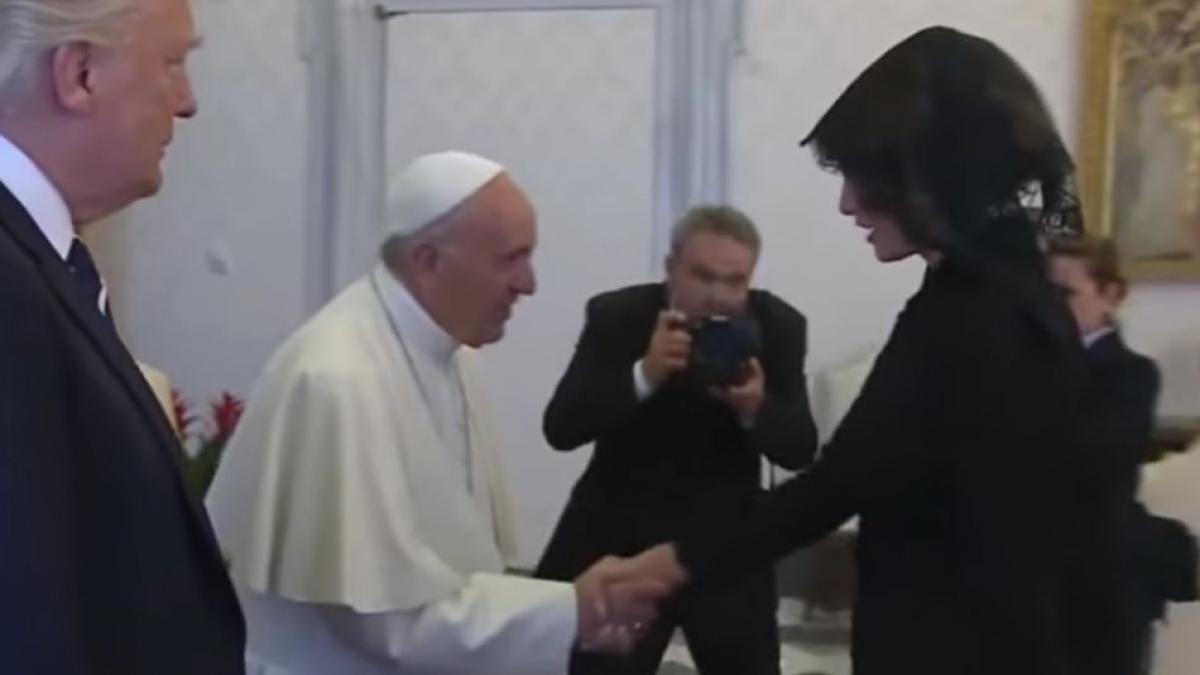 ce a intrebat o papa francisc pe melania trump raspunsul ei i a facut pe toti sa rada video