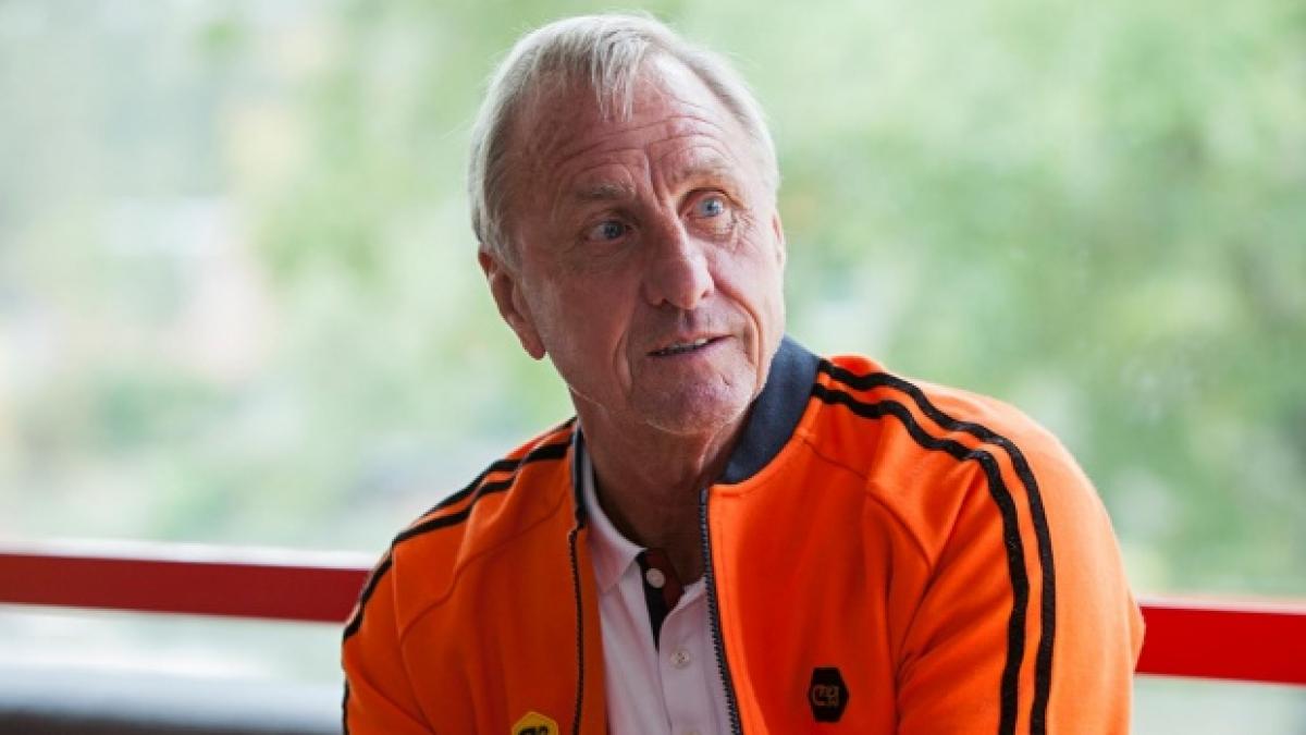 cel mai mare antrenor roman din toate timpurile desfiintat de johan cruyff a distrus ajax ul lui