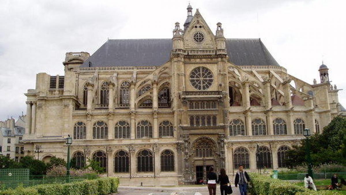 aparitie neasteptata intr o biserica oamenilor nu le a venit sa creada video