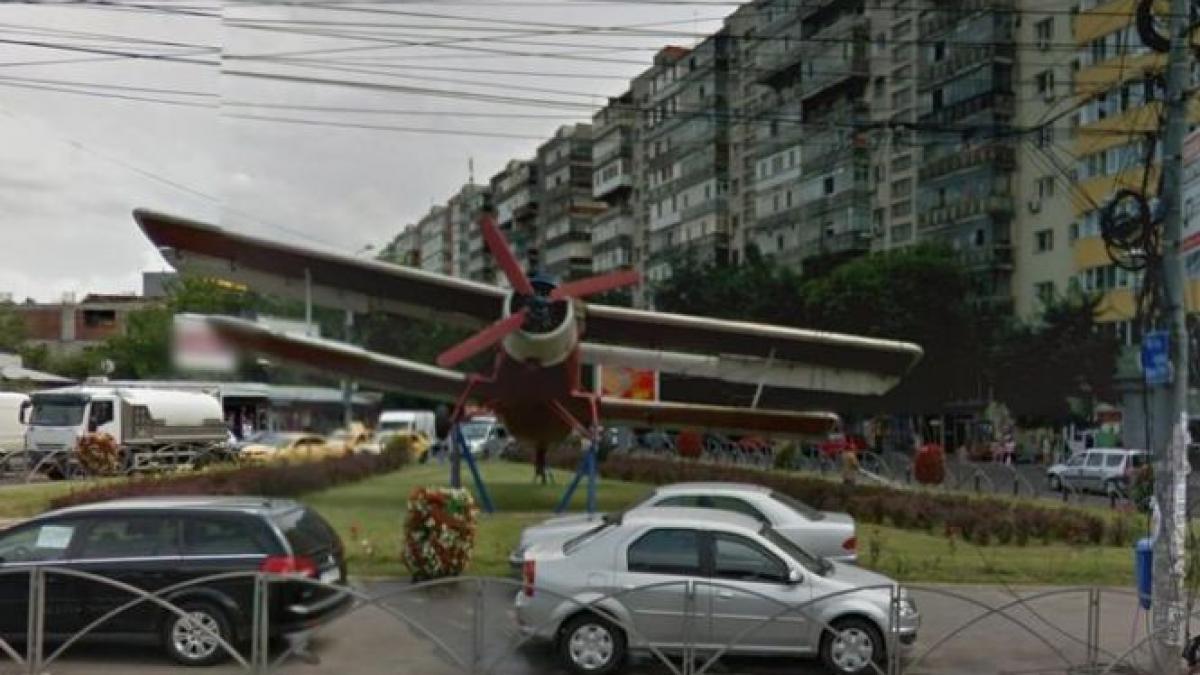 avionul din intersectia de la colentina simbolul cartierului va ajunge la fier vechi