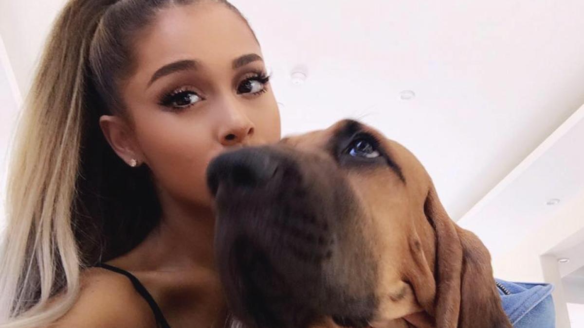 managerul cantaretei ariana grande rupe tacerea mi am amintit ca suntem liberi