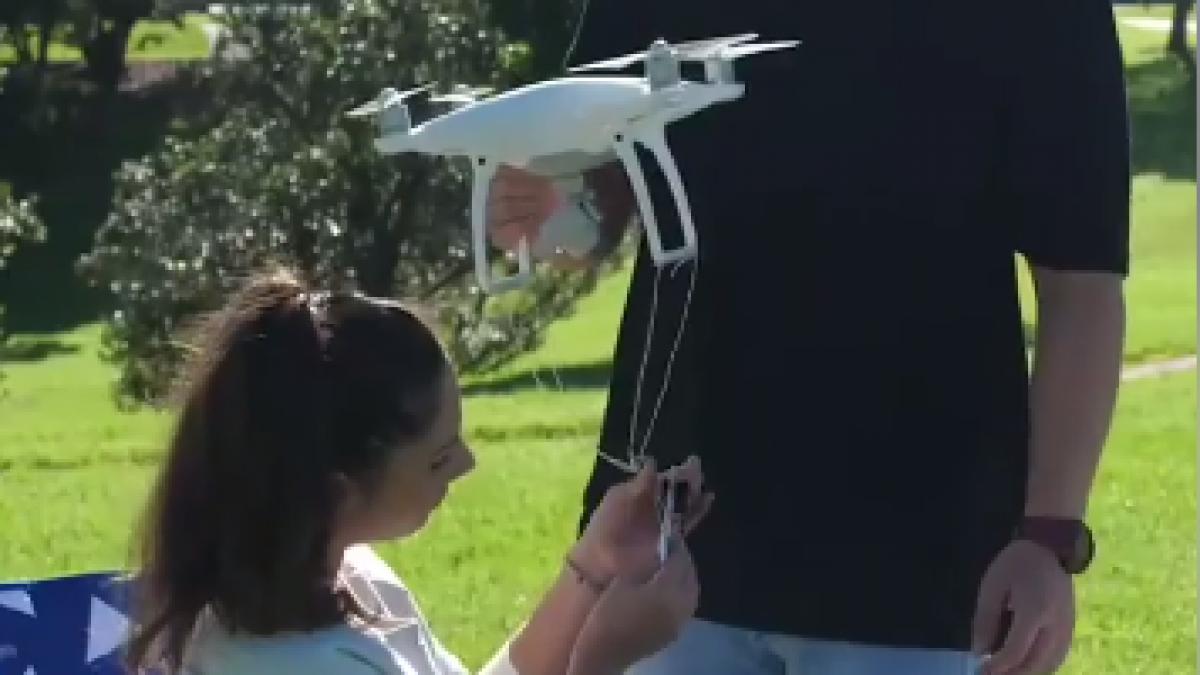 un barbat si a trimis drona sa ii cumpere mancare de la fast food video