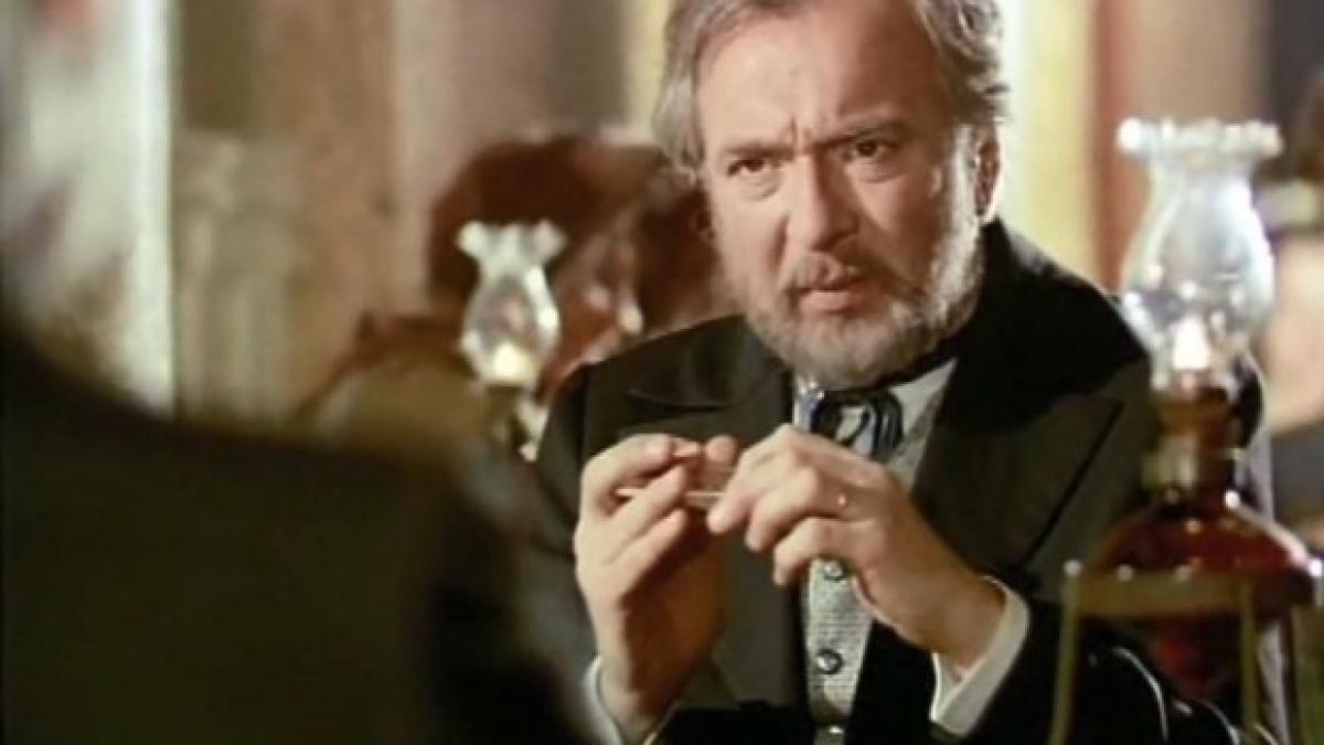 drama prin care trece fiica unui mare actor roman a ajuns sa culeaga capsune in spania