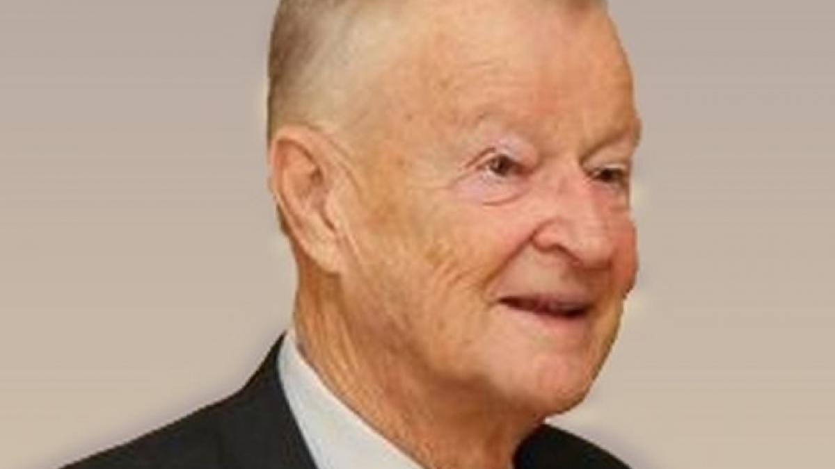 s a stins una dintre vocile influente ale politicii fostul consilier al presedintelui jimmy carter