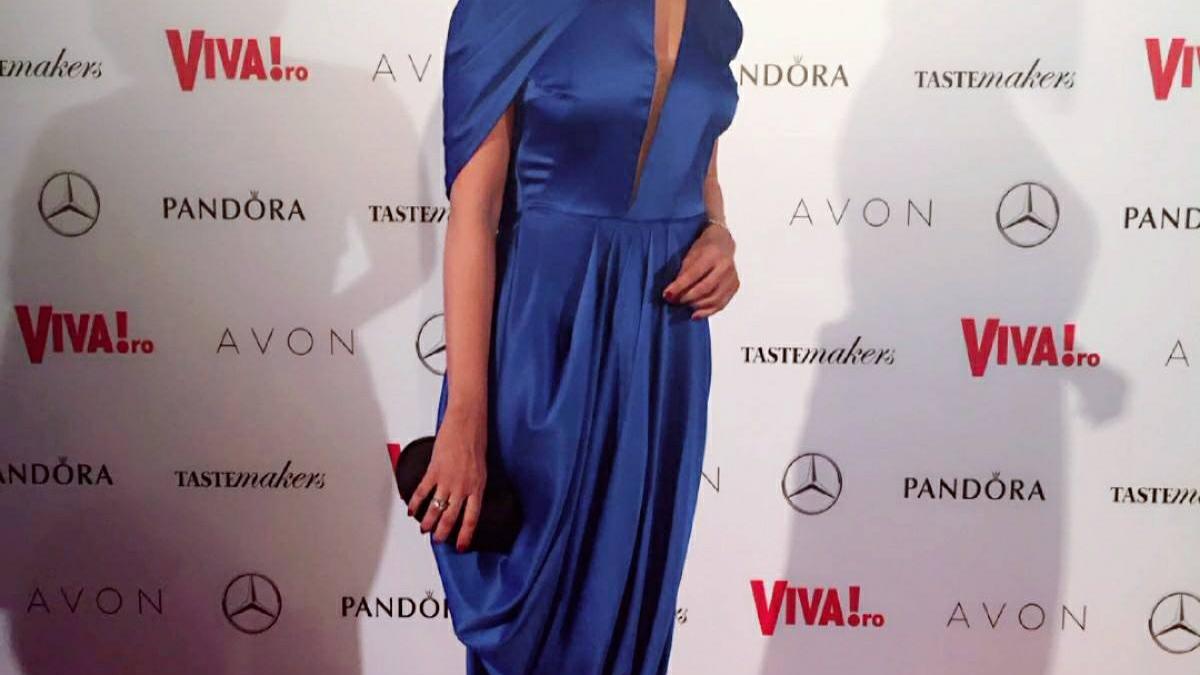 video andreea marin a intrat cu capul intr un geam la un eveniment monden o durere incredibila si