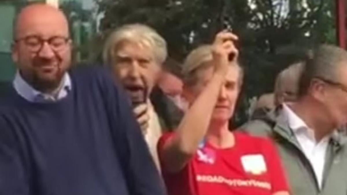 premierul belgiei a surzit partial in urma unui incident provocat fara voie de o printesa