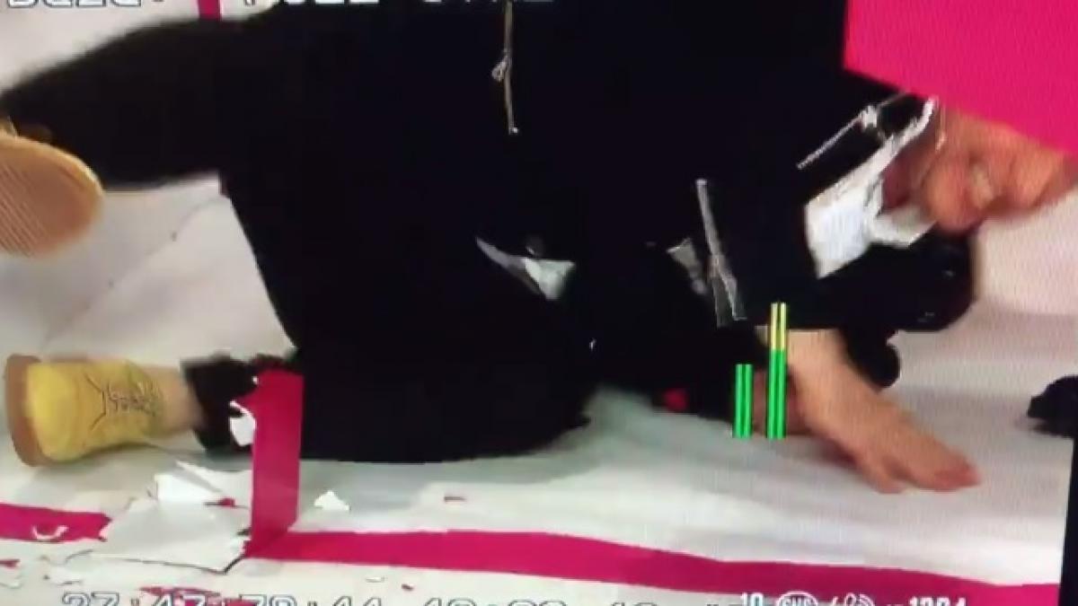 incident socant in direct la romanii au talent pavel bartos a cazut si