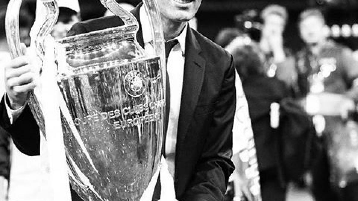 florentino perez zidane poate ramane pe viata la real madrid