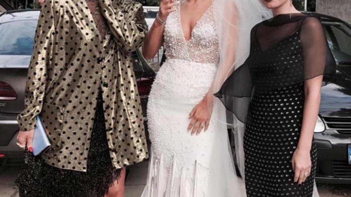 cat o costa luna de miere pe sora deliei a scos din buzunar o mica avere pentru vacanta