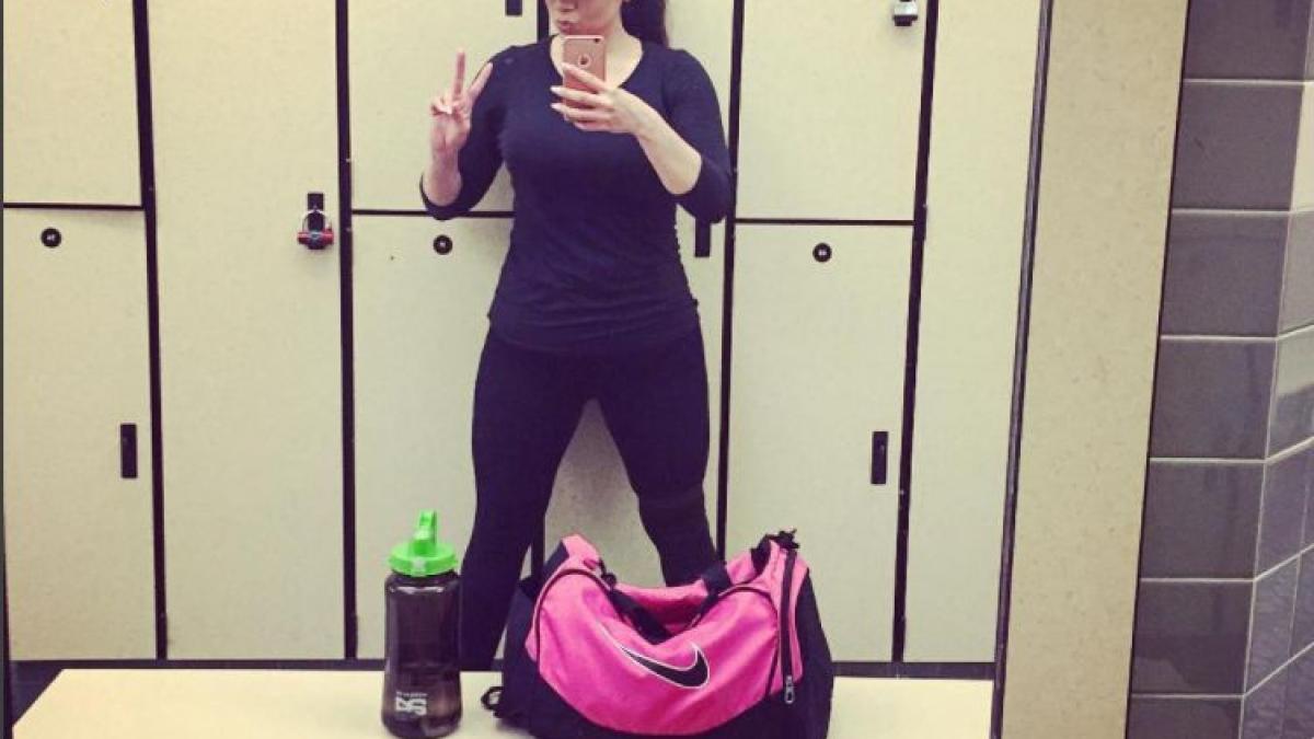 a descoperit ca sotul o insela si radea cu amanta de greutatea ei ce a facut in acel moment o