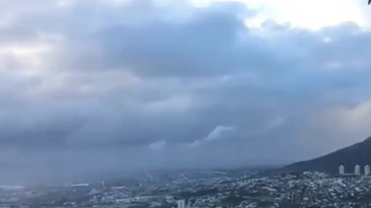 furtuna violenta opt morti si mii de oameni ramasi fara adapost video