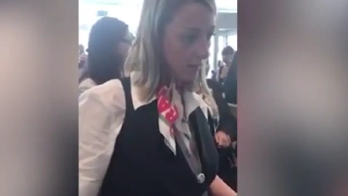 incident pe aeroportul din bruxelles unui pasager i a fost oprita trecerea video