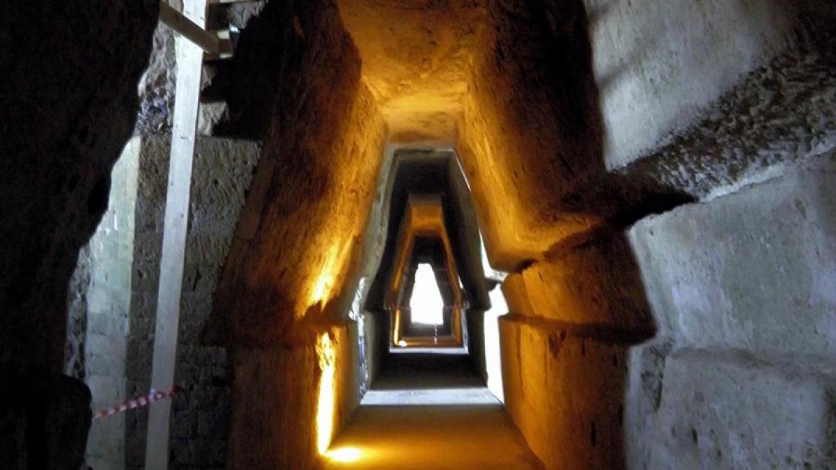 pe aici s a crezut sute de ani ca este intrarea in iad ce se afla la capatul pasajului foto