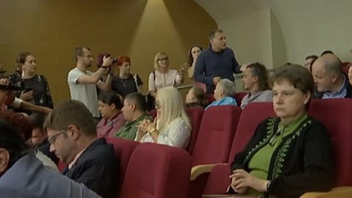 primele imagini cu bataia de la primaria capitalei video