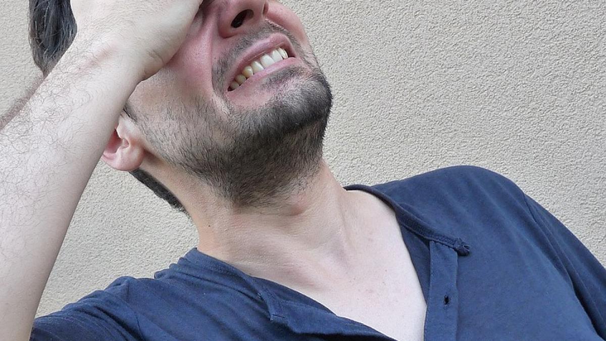 te simti mereu obosit si ai dureri de cap daca ai aceste simptome mergi de urgenta la medic