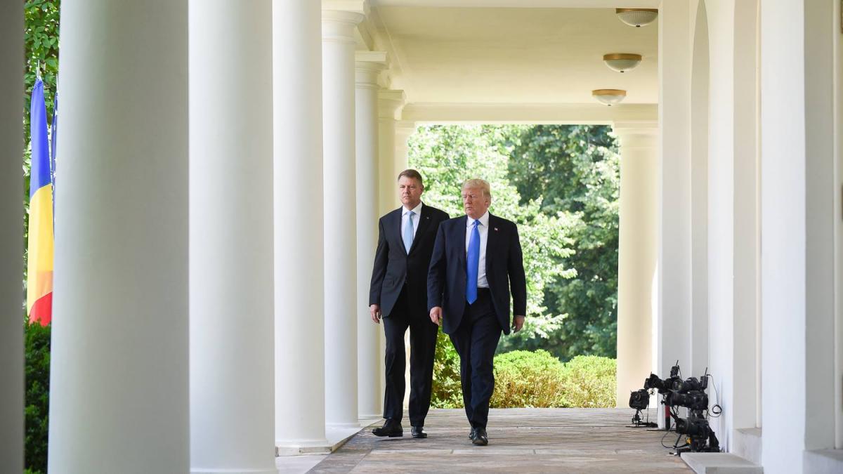 jurnalistii antena 3 exclusivitati de la vizita lui iohannis in sua ce cadou a primit trump de la