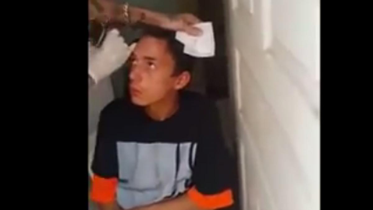 a furat o bicicleta si a fost aspru pedepsit mesajul dur care i a fost tatuat pe frunte video