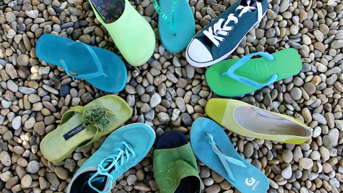 ai acest tip de sandale arunca le sunt mai periculoase decat crezi
