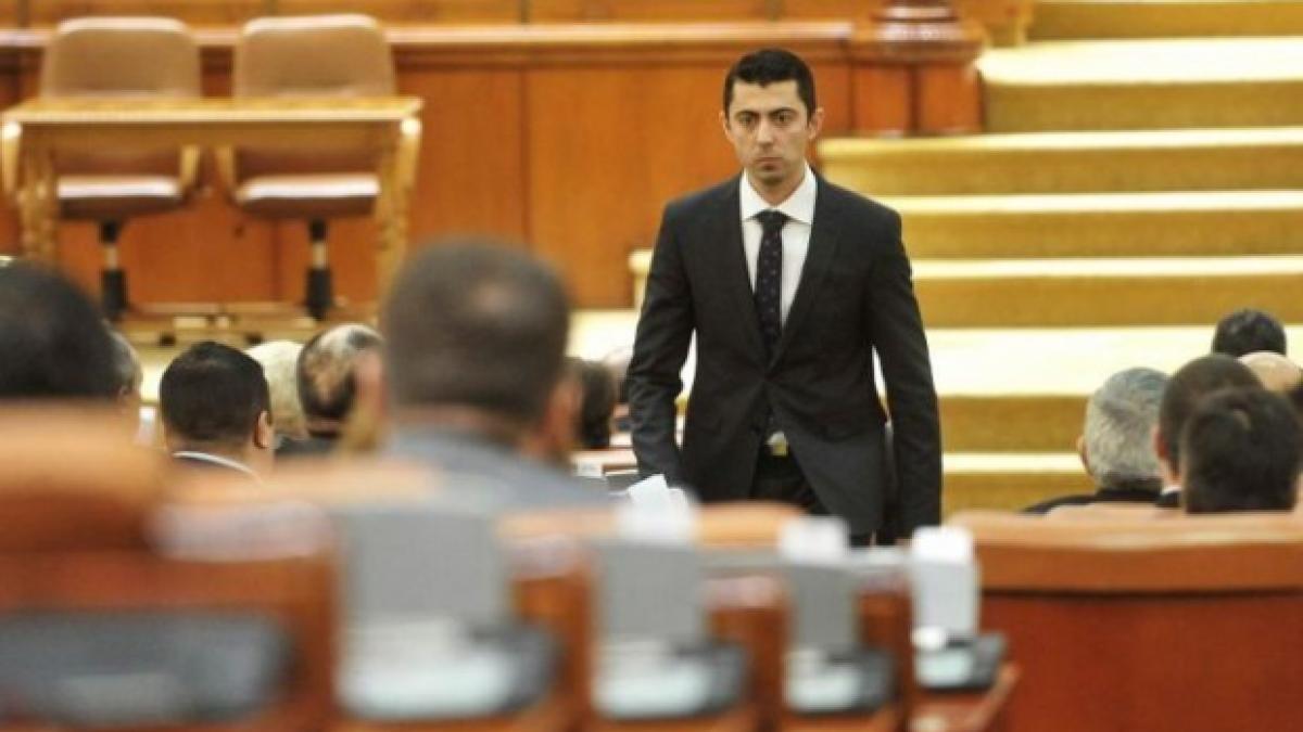 fostul deputat vlad cosma si afaceristul petrica usurelu trimisi in judecata de pachetul curtii de