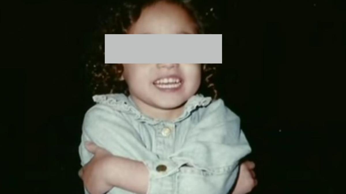 sora ei s a dus la mama lor si i a spus ca miroase urat initial s a crezut o gluma rautacioasa cand