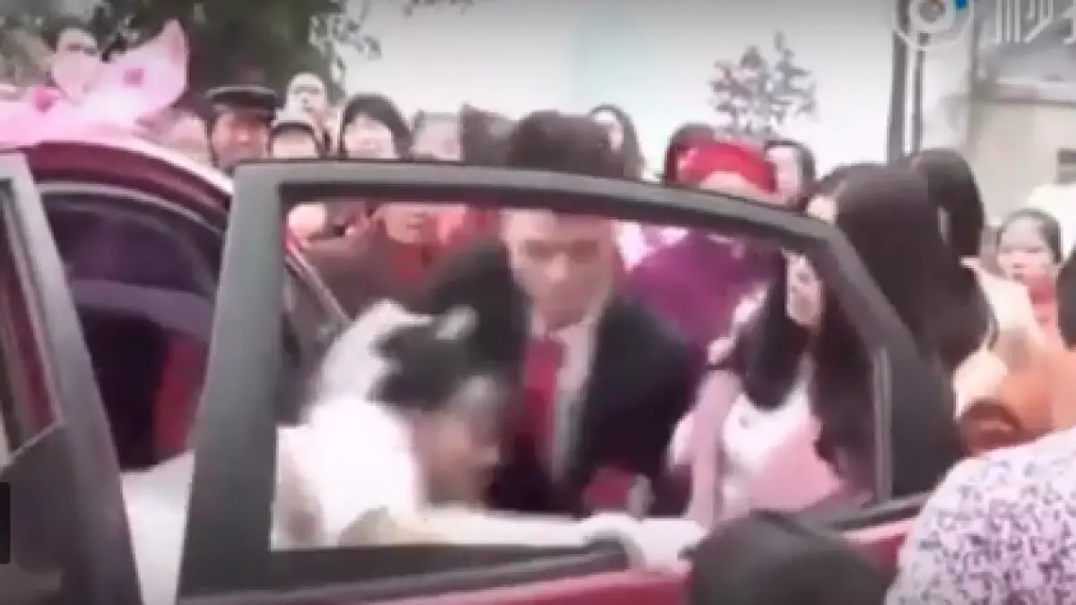 imagini socante surprinse in timpul unei nunti ce a facut mirele in fata tuturor video