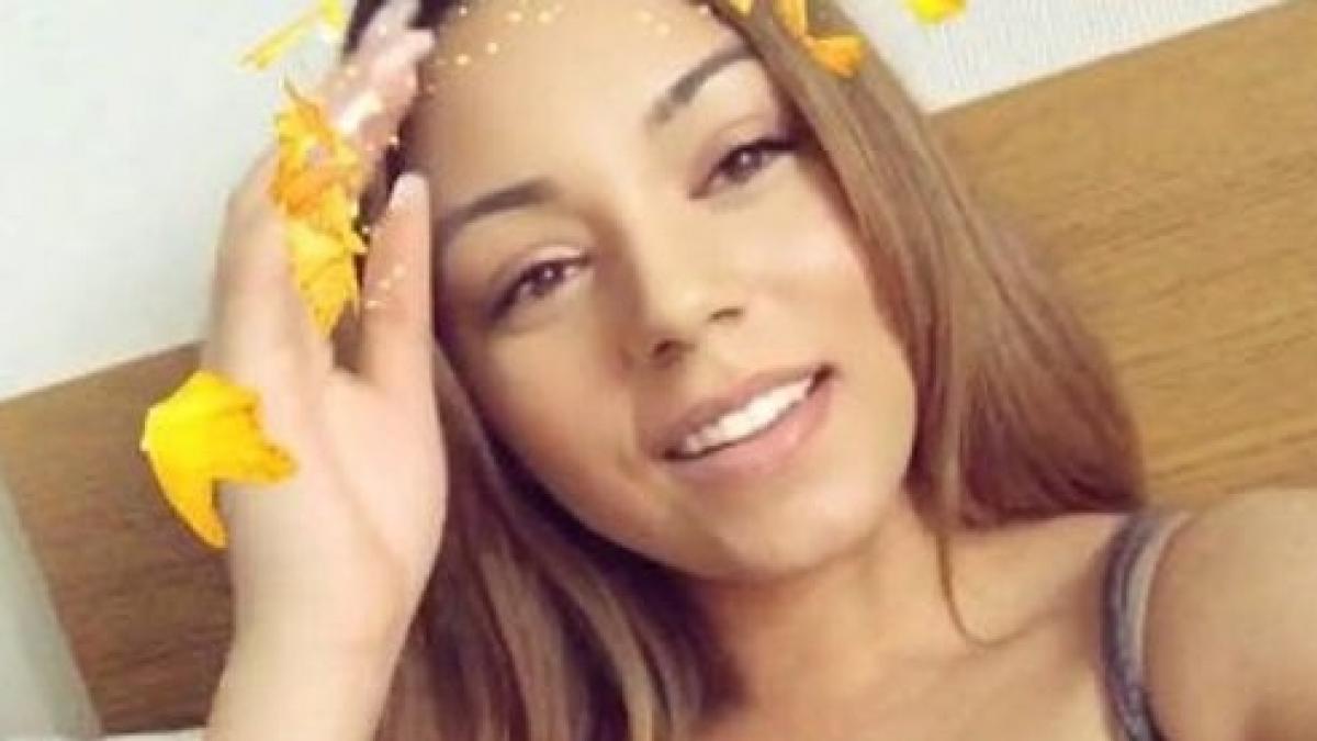 aceasta tanara a fost prinsa in incendiul urias din londra a scris pe twitter nu mi pot parasi casa