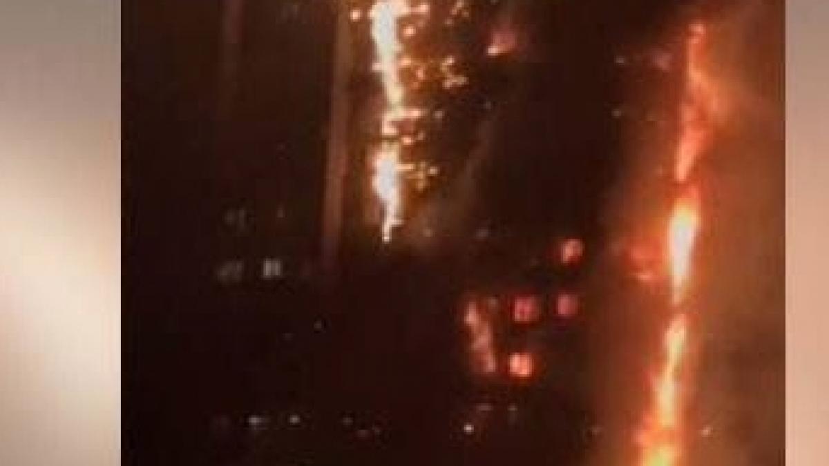 o vedeta de la noi in pericol in londra imagini dramatice surprinse de ea cu incendiul puternic