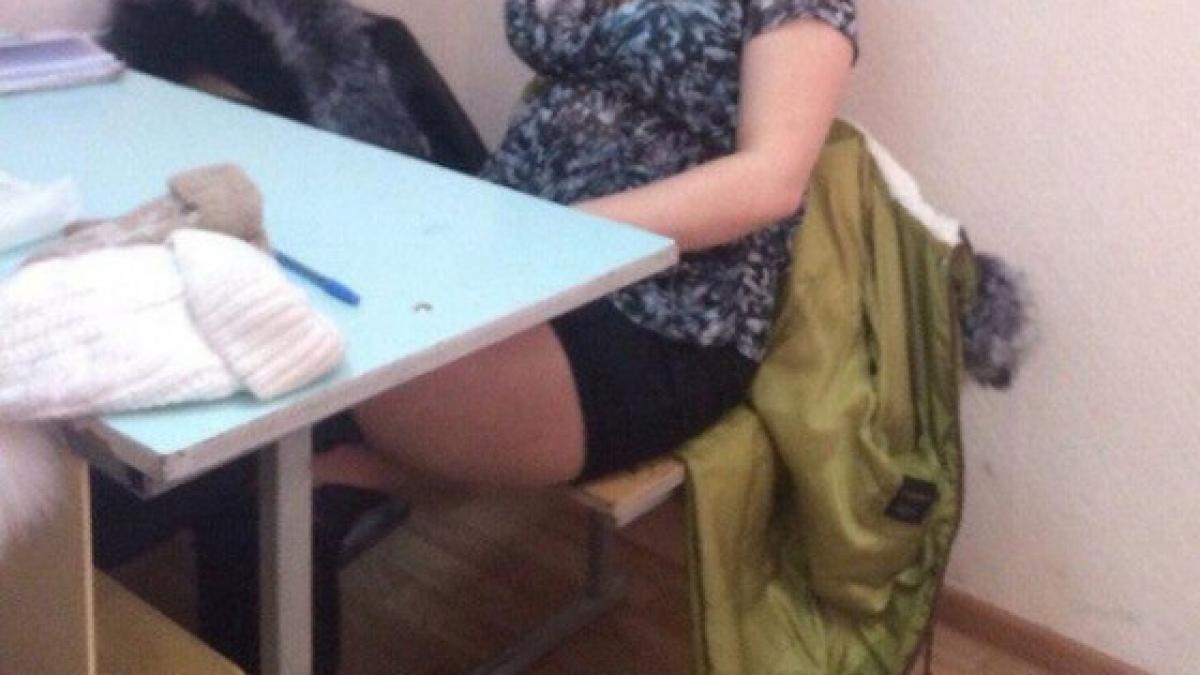 avea impresia ca nu o sa fie prinsa dar profesorii au aflat totul fata a fost exmatriculata pe loc