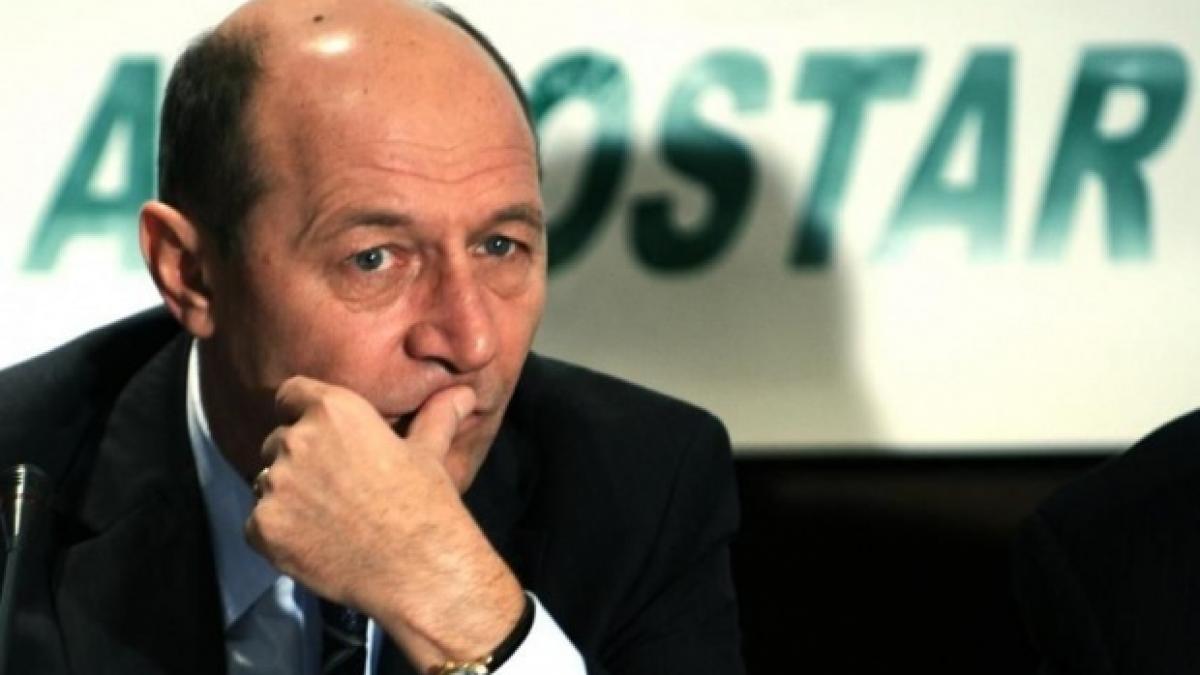 traian basescu grindeanu este obligat de constitutie sa isi faca guvern