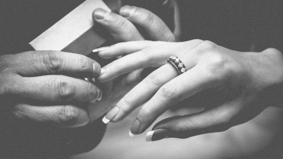 si a dat in judecata fosta iubita pentru a primi inapoi inelul de logodna care a fost decizia