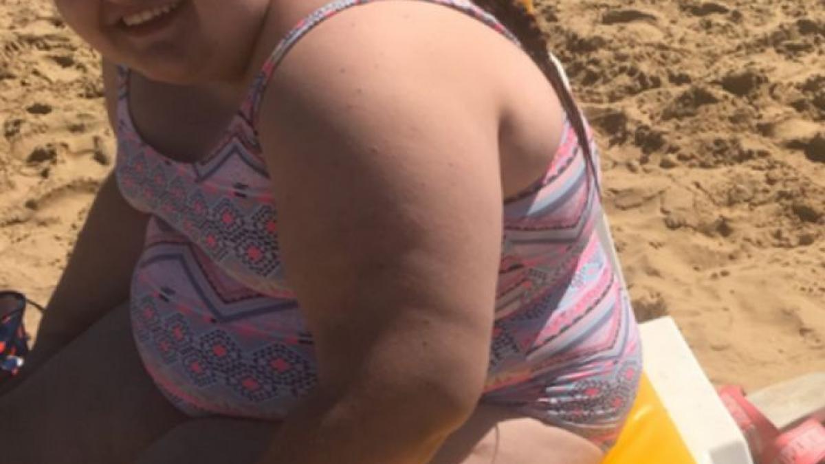 si a pus costumul de baie pe ea si a iesit asa in public azi mi am invins una dintre cele mai mari