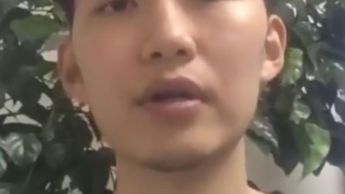 un magician a fost arestat pentru ca se folosea de trucurile de magie pentru a pipai femeile video