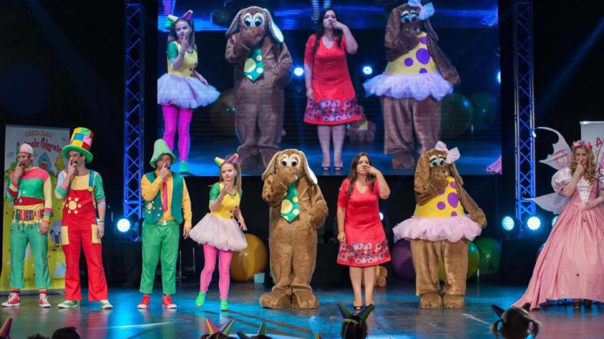 festivalul zurlandia continua duminica dupa ce furtuna a stricat azi distractia copiilor