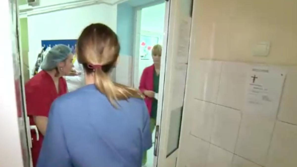 un bucurestean si a ajutat sotia sa avorteze pentru ca medicul care a declansat procedura a spus ca