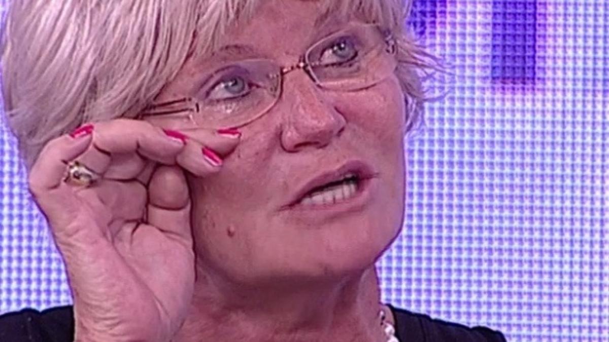 ce a patit monica tatoiu in franta diferenta e ca politia la ei e prezenta