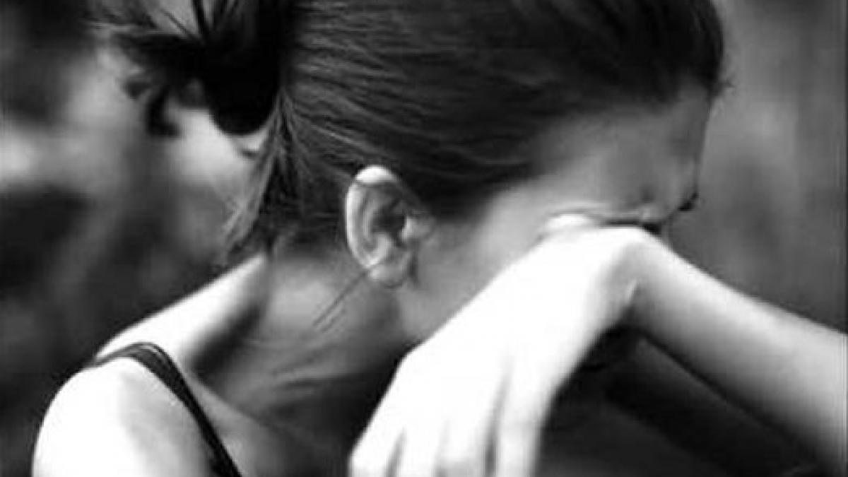 s a trezit in mijlocul noptii si s a dus in camera baietelului ei nu l a gasit in pat iar usa de la