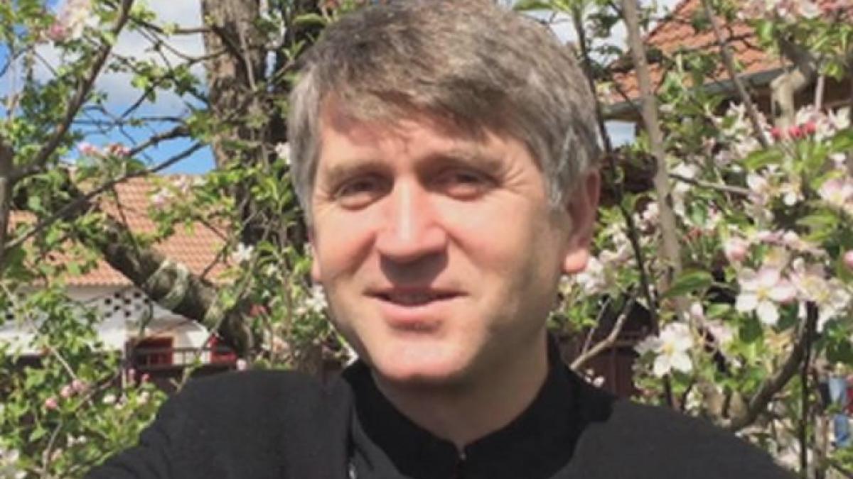 preotul acuzat ca a incercat sa corupa sexual un minor retras dupa scandal