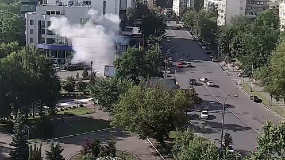 explozie puternica la kiev o masina a fost aruncata in aer video