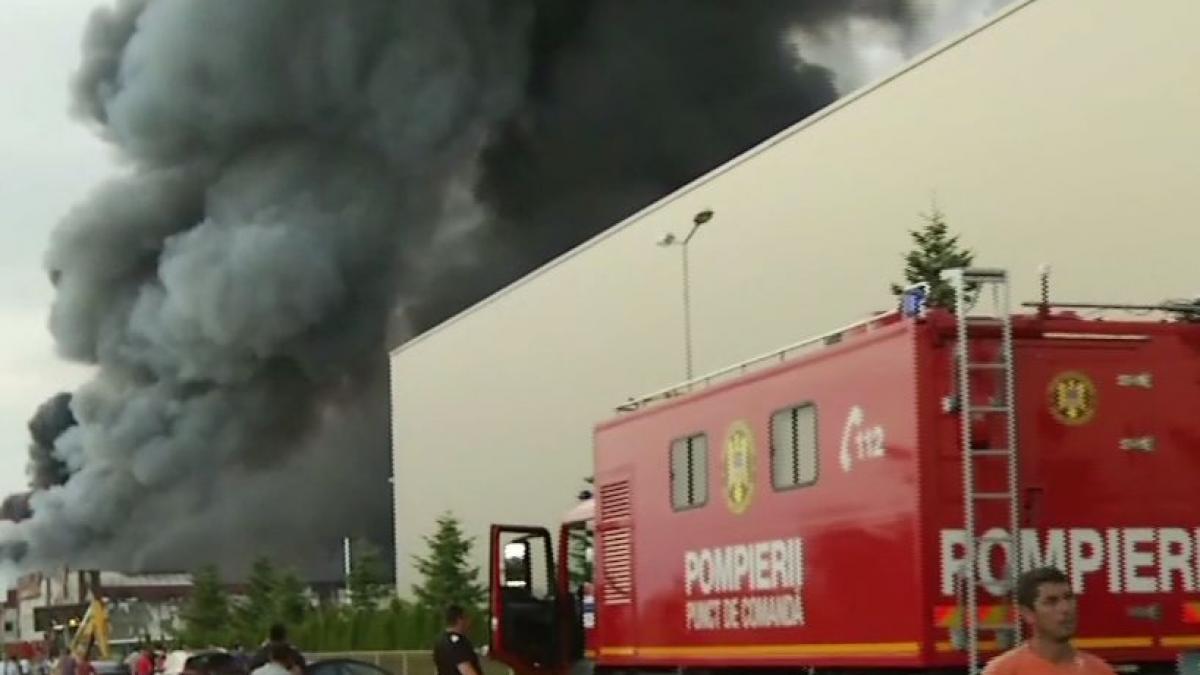 incendiu balotesti arafat incendiu a fost localizat se lucreaza pentru lichidarea sa