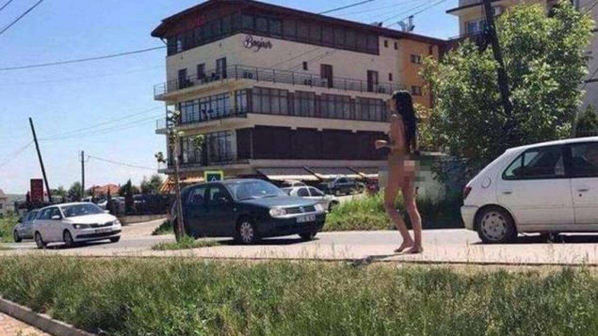 tanara din cluj drogata si lasata sa umble goala pe strada trecatorii o filmau in loc sa sune la